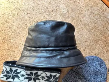 천연 가죽 햇과 덤(니트 모자, 이어워머)