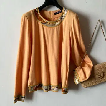 레오나르 *고급 실크울 크루넥 루즈핏 니트* L