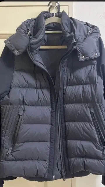 TATRAS 블랙 다운 자켓