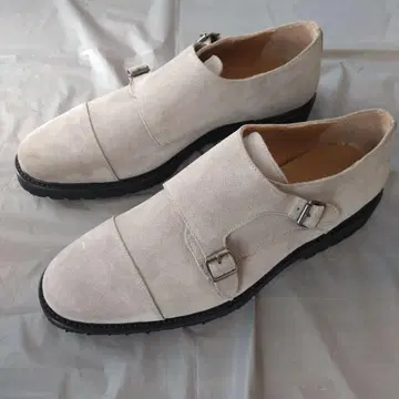 베이지 스웨이드 더블 몽크 스트랩 슈즈