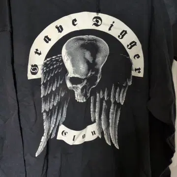 Grave Digger 스컬 날개 후드티