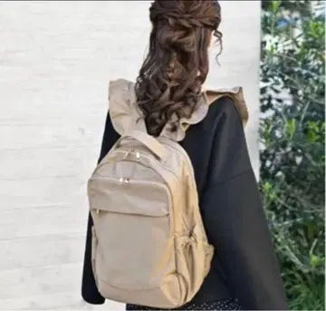 택 포함 미사용 새상품 MUMU 콜라보 프릴 숄더 백팩