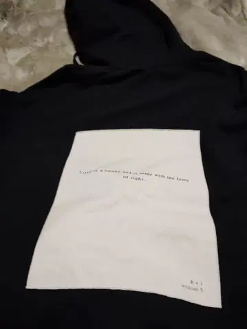 [ rienda ] R + J William S 블랙 후드티 시 디자인