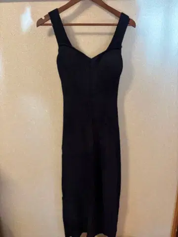 SNIDEL HOME 네이비 슬리브리스 원피스