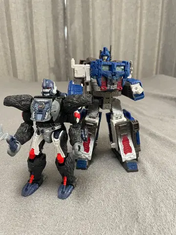 옵티머스 프라임 비스트 워즈 피규어 세트