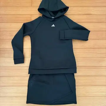 adidas 블랙 종이상자 니트 후드 스커트 셋업 L