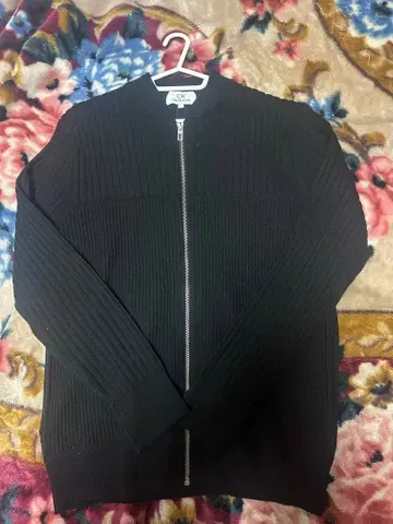 캘빈 클라인 집 니트