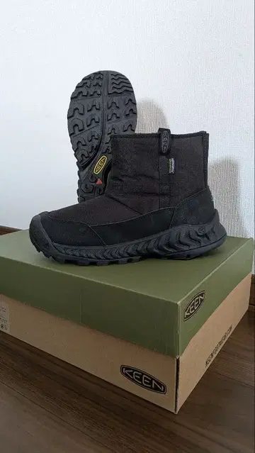 미사용 KEEN 후드넥시스 풀온 WP 윈터 부츠 23.5cm