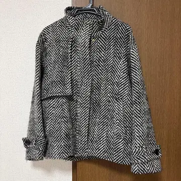 NOBLE 헤링본 무늬 자켓
