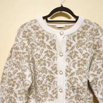 어스 뮤직&에코로 꽃무늬 니트 가디건