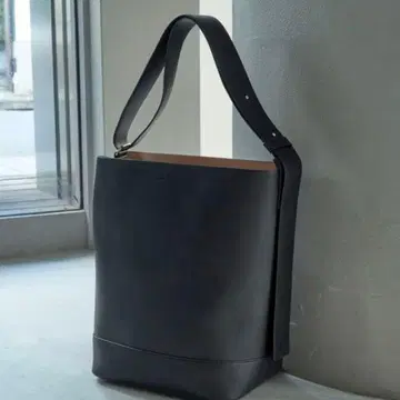 유나이티드 애로우즈 앤뮤크 버킷 토트