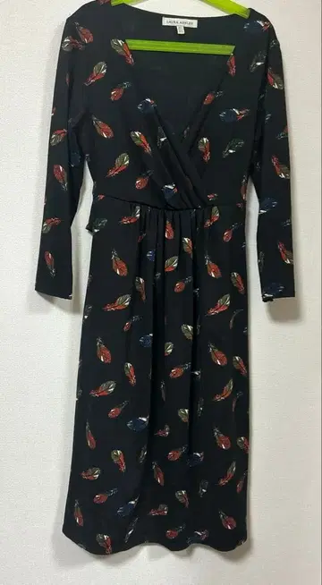 로라 애슐리 저지 소재 원피스 안감 부착