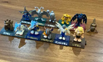 디지몬 어드벤처 피규어 12종 세트 받침대 포함