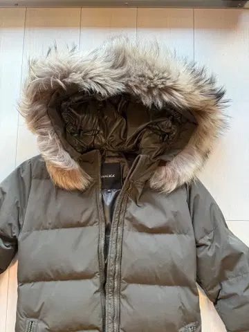 DUVETICA KAPPADUE 후드 부착 다운 자켓 38