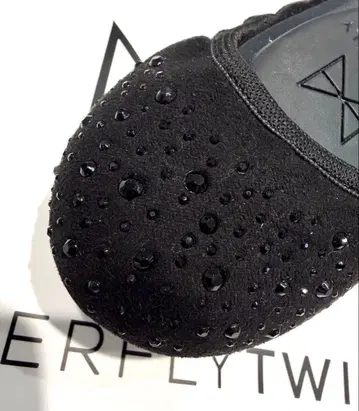 금일 한정품 ButterflyTwist 비쥬 부착 벨로아 36 37