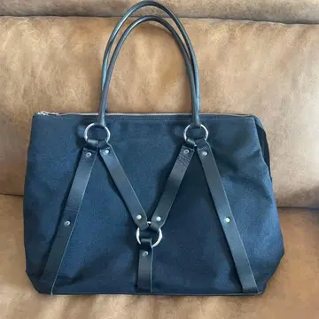 새상품급 설리번 토트백 블랙