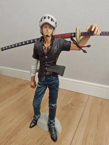 ONEPIECE 트라팔가 로 피규어