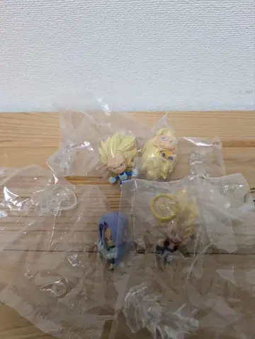 드래곤볼 초전사 피규어 9 초사이어인 오지터 외 3체!