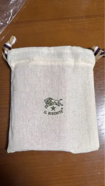 IL BISONTE 빨간색 가죽 명함지갑 수납 봉투 포함