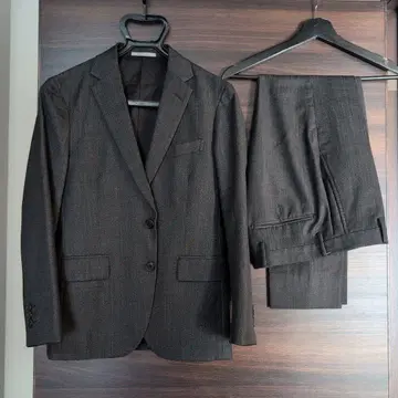 [ 새상품급 ] WORK TRIP OUTFITS 다크 그레이 수트 셋업