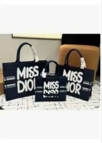 MISS 네이비 토트백