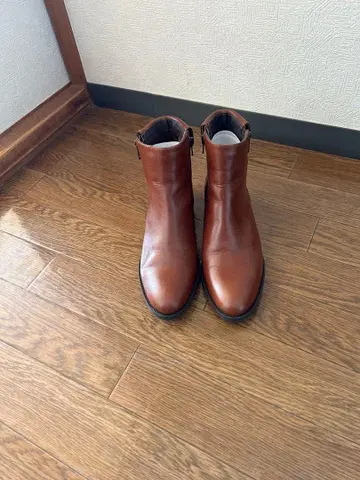 브라운 가죽 숏부츠