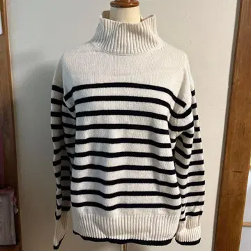 UNITED ARROWS 스트라이프 터틀넥 스웨터 FREE