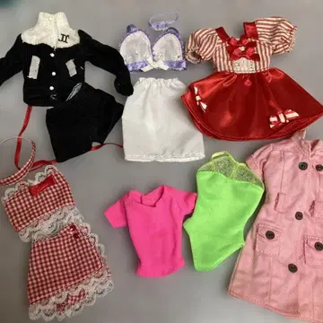 인형 의상 세트 다양한 스타일