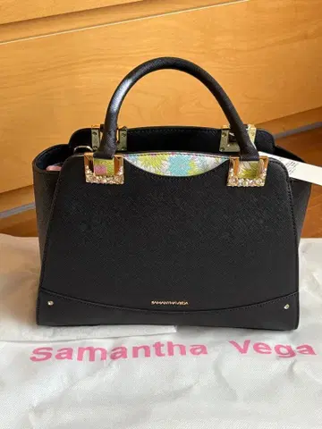 [ 미사용 새상품 ] Samantha Vega 블랙 핸드백