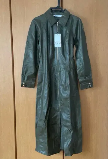 [미사용 새상품] ZARA 올리브 가죽 원피스 S