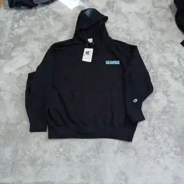 택 포함 새상품 Champion 블랙 후드티 4L