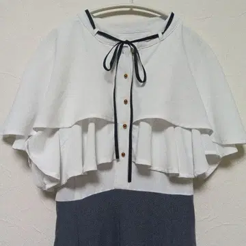 새상품급 슬리브리스 케이프풍 롱 원피스 화이트 x 그레이 M 상당