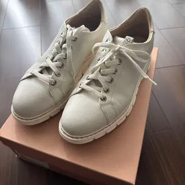 화이트 가죽 스니커즈 레이스업 루카그로시 38