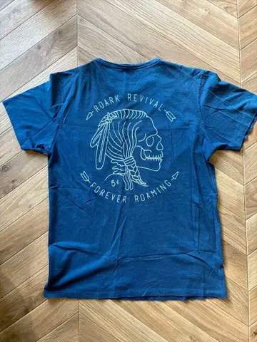 ROARK REVIVAL 네이비 T셔츠