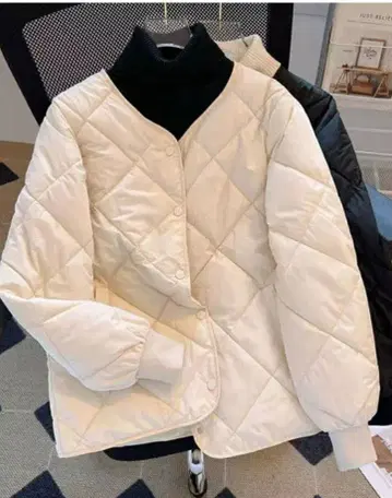 화이트 퀼팅 자켓