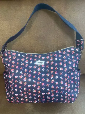 폴앤조이 꽃무늬 네이비 블루 숄더백 핸드백 나일론