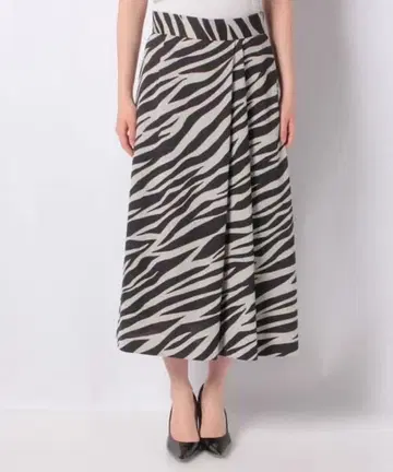 ANAYI 제브라 스커트 새상품급 34 아나이