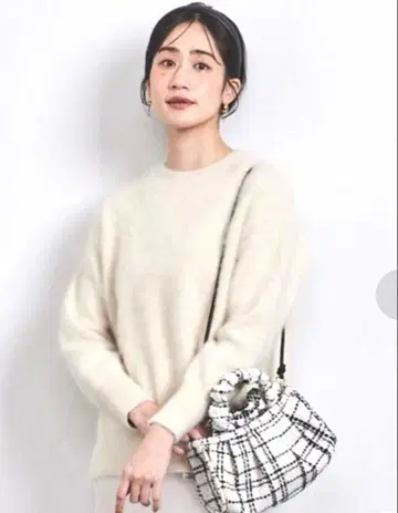 united arrows 폭스 캐시미어 크루넥 니트