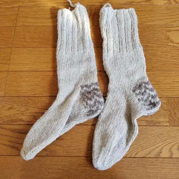 에미오와스 손뜨개질 양말 삭스