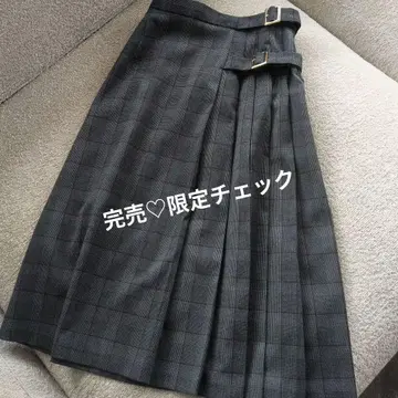 아푸와이저 리셰 이번 시즌 컨디션 최상 플리츠 스커트