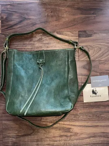 kissora 가죽 숄더백 [ 미사용 새상품 ]