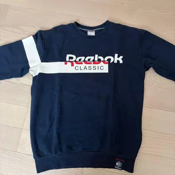 리복 클래식 네이비 맨투맨 L 사이즈