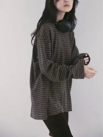 aere / border long T-shirts