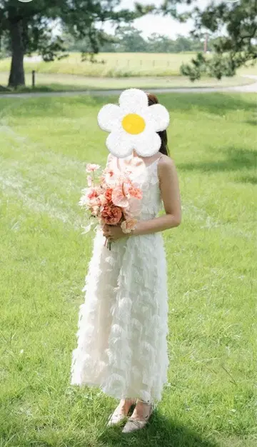 화이트 플라워 레이스 웨딩 드레스