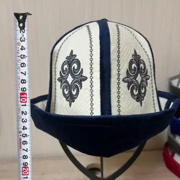 키르기스 칼팩 어린이용