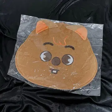 미개봉 새상품 straykids skzoo 한 쿼카 부채 커버 스키즈