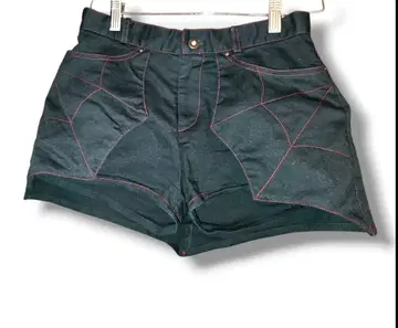 PEACE NOW 박쥐 옷깃 블랙 숏팬츠 큐롯