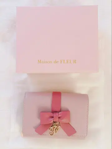 Maison de FLEUR 지갑