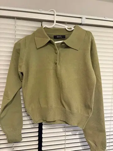 올리브 그린 긴팔 피케 셔츠