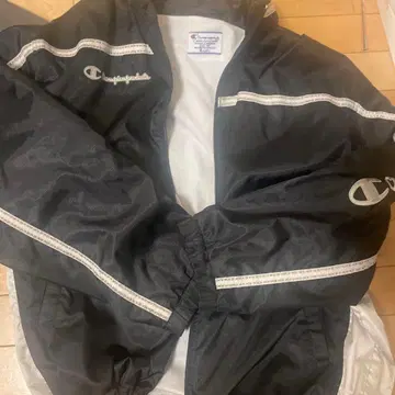 Champion 블랙 나일론 자켓